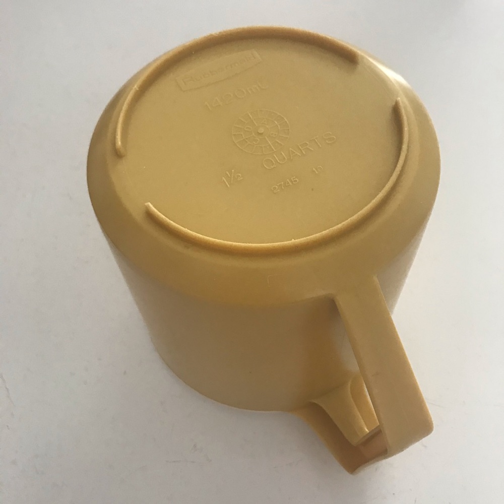 Rubbermaid Pitcher - Picture 3 of 5